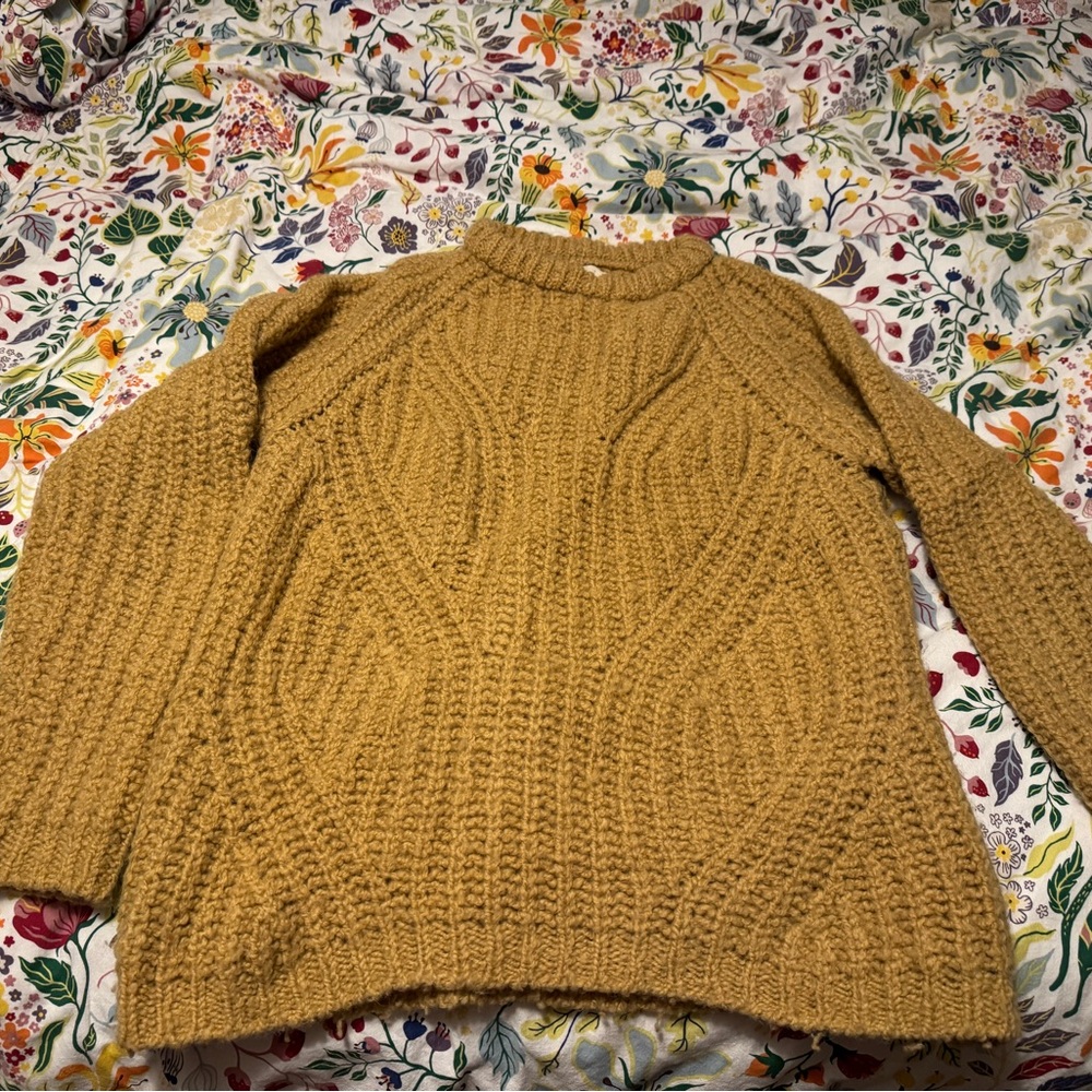 Babaa Mustard Cable Knit Sweater